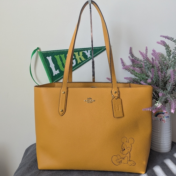 Coach X Disney Central Zip Tote With Mickey - Picture 1 of 9